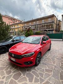 Fiat tipo rossa 
