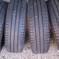 225 70 15c Michelin usate