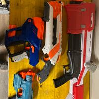 Pistole e fucili NERF