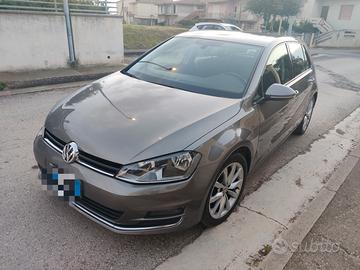 Volkswagen golf 16 tdi 110 DSG highline executive