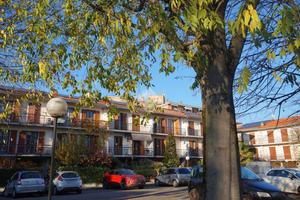 VILLA A SCHIERA A MODENA