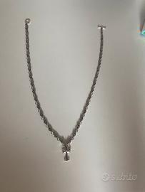collana con croce