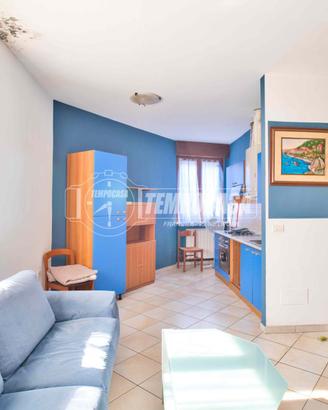 BILOCALE IN CENTRO ROMENTINO!!!