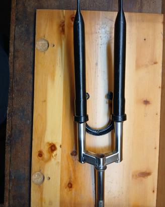 Forcella ammortizzata anteriore MTB 26