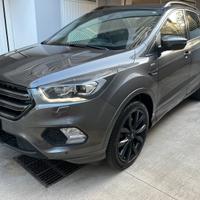 Ford Kuga 1.5 TDCI ST-Line 120cv Full