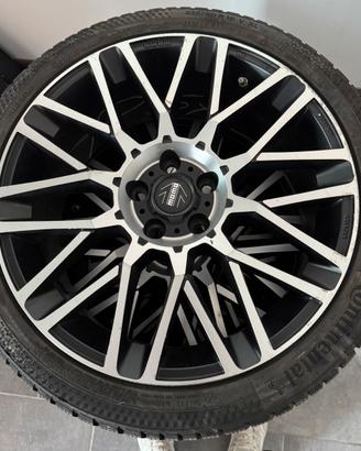 Cerchi momo piu gomme continental 18”