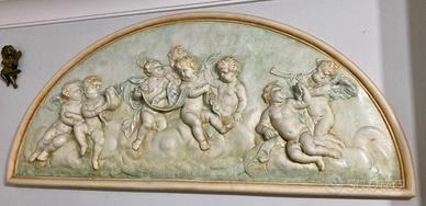 Bassorilievo in stucco patinato