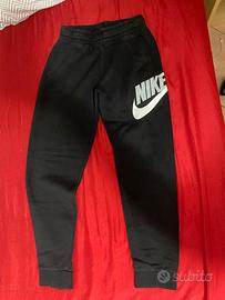 Pantaloni jogger Nike neri con logo bianco