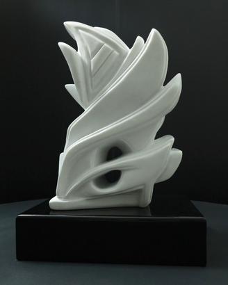 Scultura in marmo bianco di Carrara di Sand. G.