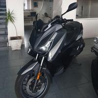 Yamaha X-Max 400 Night Grey