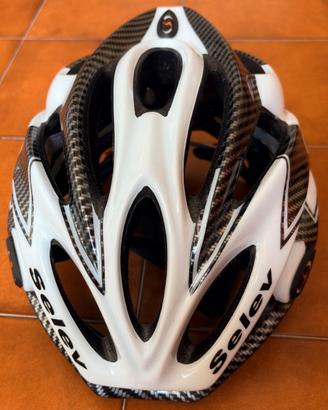 Casco bicicletta