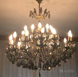 LAMPADARIO ANTICO E DUE APPLIQUE.