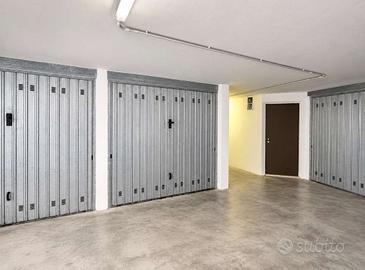 GARAGE con COMODO ACCESSO