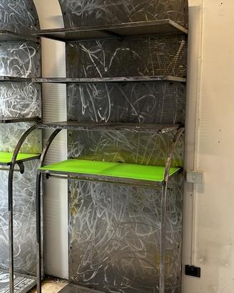 Arredamento negozio officina