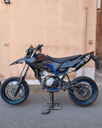 YAMAHA WR125x 