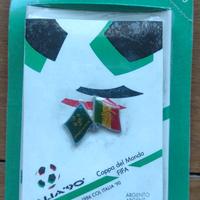 Spilla Italia 90 - bandiere