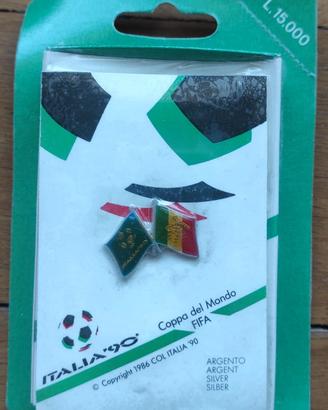 Spilla Italia 90 - bandiere
