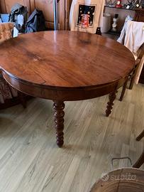 Tavolo in noce allungabile