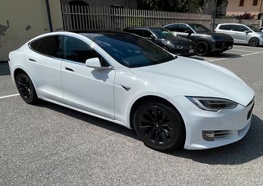 Tesla model S 75