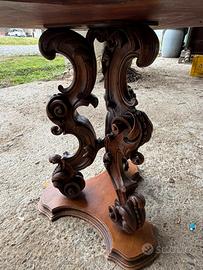 Tavolino in legno da salotto