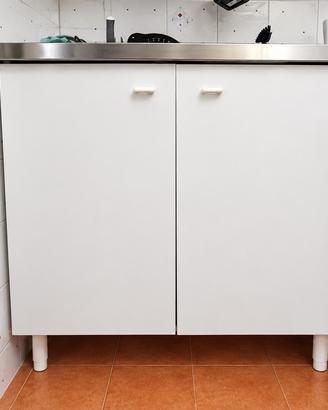 Mobile Lavello