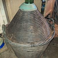 Damigiane per vino varie capacità e rivestimenti