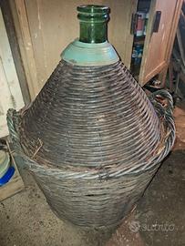 Damigiane per vino varie capacità e rivestimenti