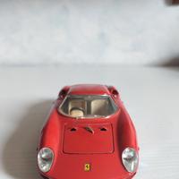 macchina d'epoca Ferrari 205 LE MANS