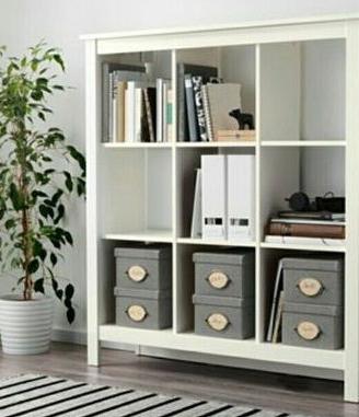 Scaffale IKEA TOMNAS (variante HEMNES)