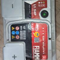 FIAMM Batteria auto 12V 54Ah 520A - L1 54P 