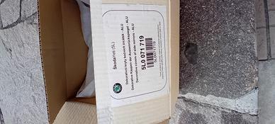 gusci  specchietti skoda yeti