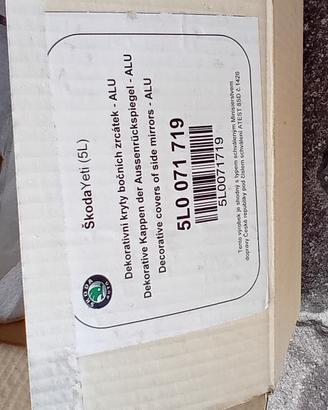 gusci  specchietti skoda yeti