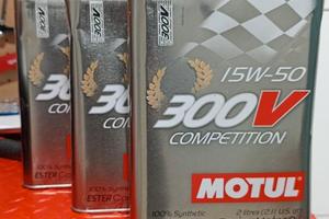 Olio motore Motul 15W - 50