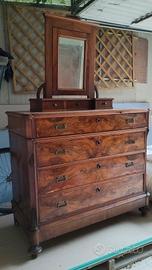 cassettone con specchio da ristrutturare 