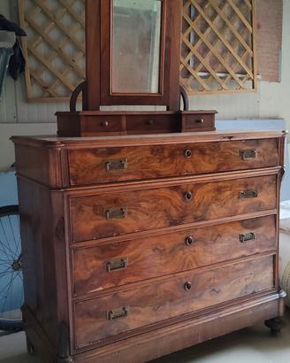 cassettone con specchio da ristrutturare 