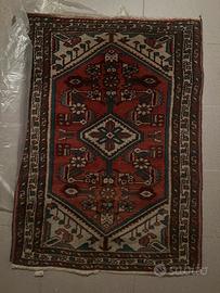 Tappeto persiano tribale annodato a mano