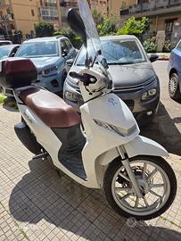 Motociclo Peugeot Belville 200 i