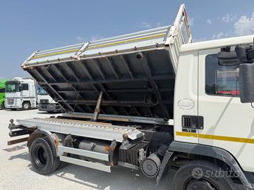 Daf LF45.180 ribaltabile trilaterale con rampe x b