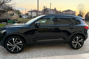 VOLVO XC40 D3 Diesel 150cc R-design