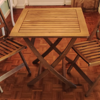 Tavolo in tek con sedie