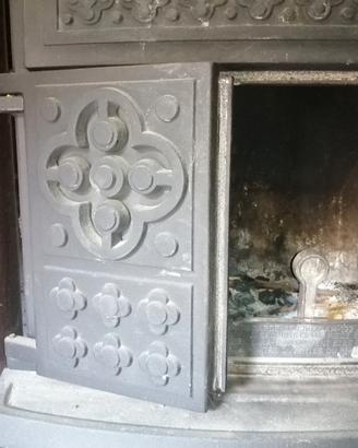 Stufa a legna in ghisa Amity