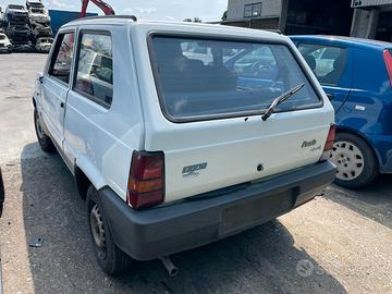 Ricambi usati per Fiat Panda 1.100 benz del 2001
