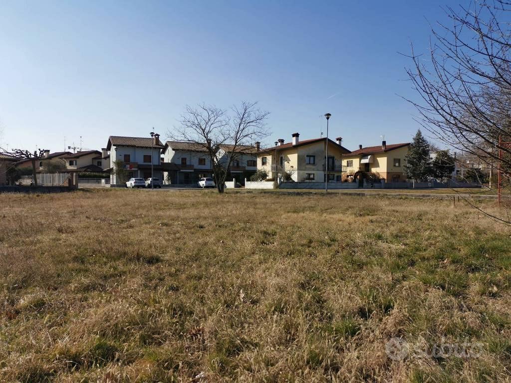 Terreno di 799 m² a Corno di Rosazzo - Vista 4