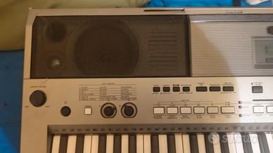 tastiera musicale Yamaha