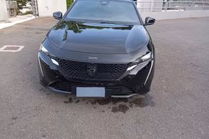 peugeot  308 GT 1.2  mild hibrid 136 cavalli  