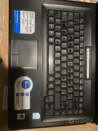 Notebook ASUS X58L + webcam ligitech HD