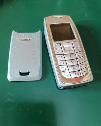 Cellulare nokia 3120 vintage no batteria per pezzi