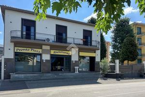 NEGOZIO A CARATE BRIANZA