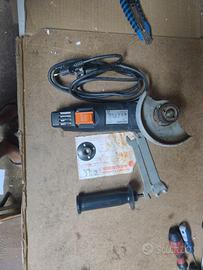 Smerigliatrice Angolare Black & Decker