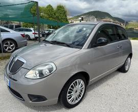 Lancia Ypsilon 1.3 MJT 75 CV Platino Ok neopatent 